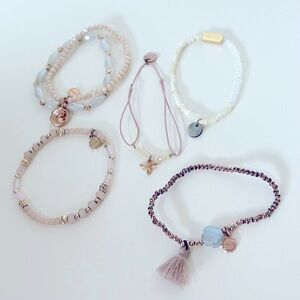 Lizas beaded bracelets pink gold white